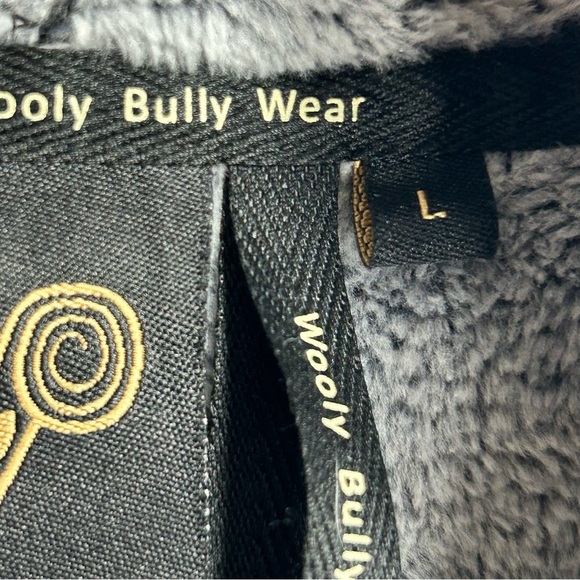 WOOLY BULLY WEAR Elegant Gray Women's Super Soft Hoodie. Size L - Picture 4 of 14